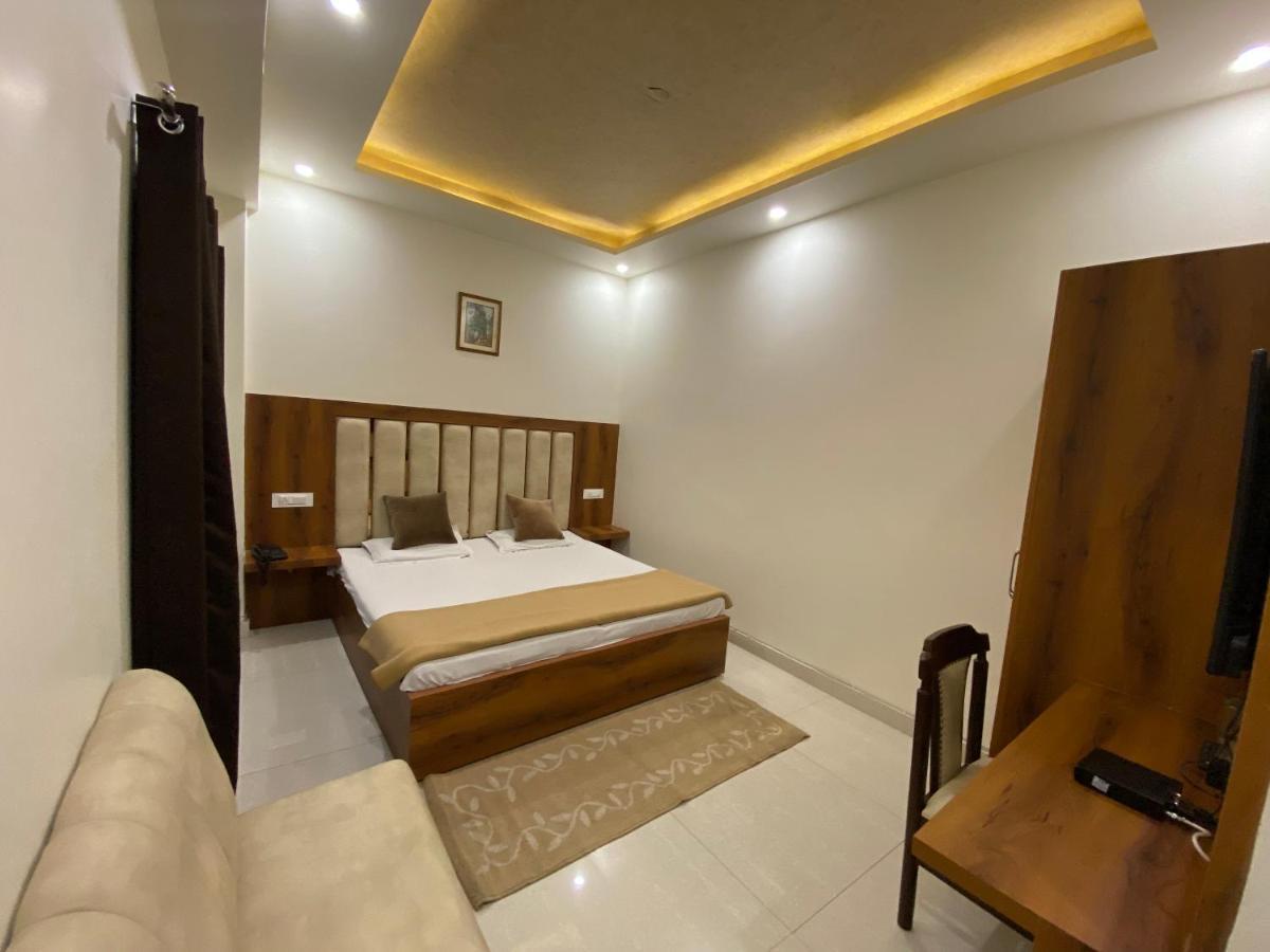 Neelgagan Hotel New Delhi Eksteriør bilde