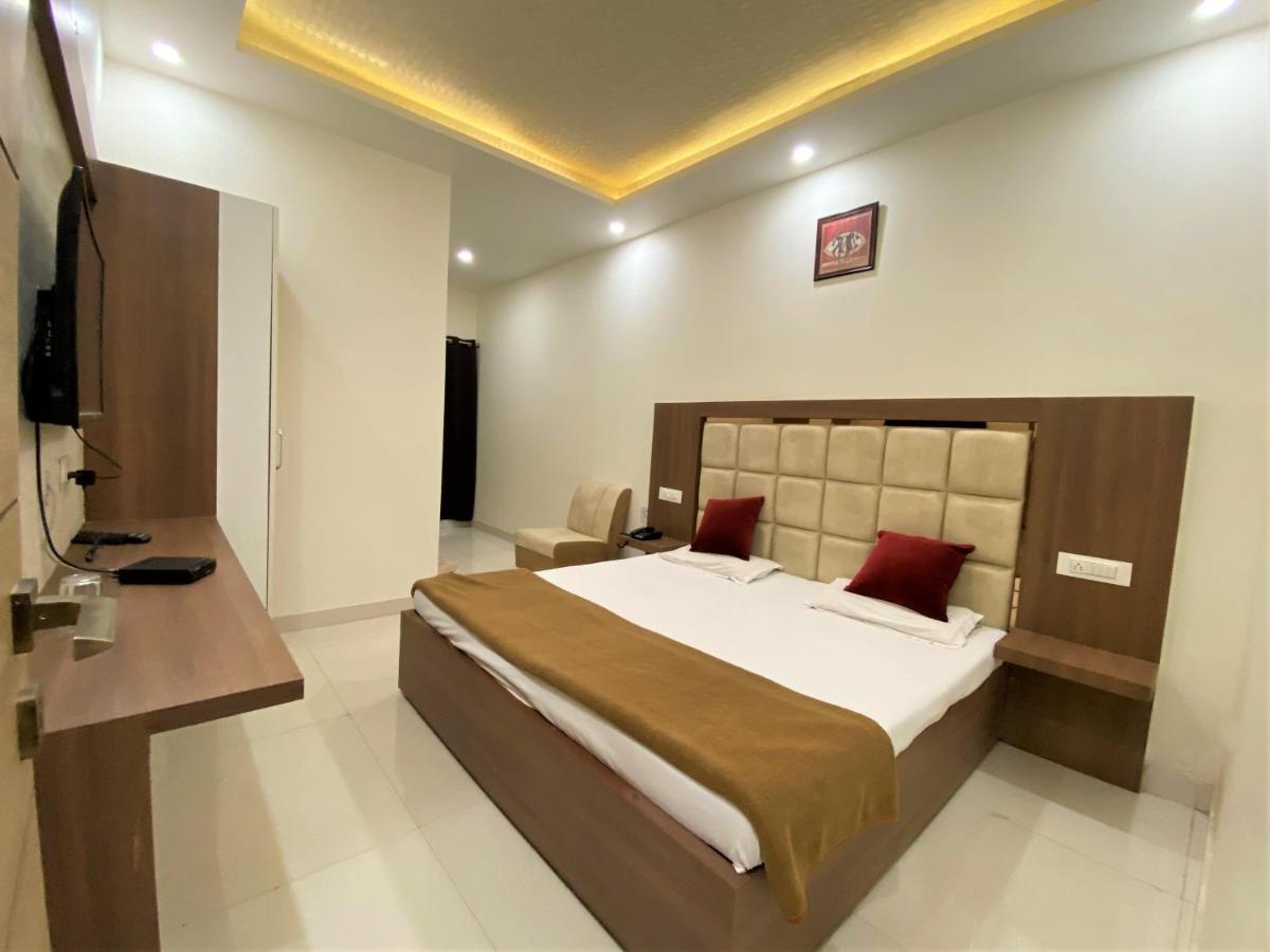 Neelgagan Hotel New Delhi Eksteriør bilde